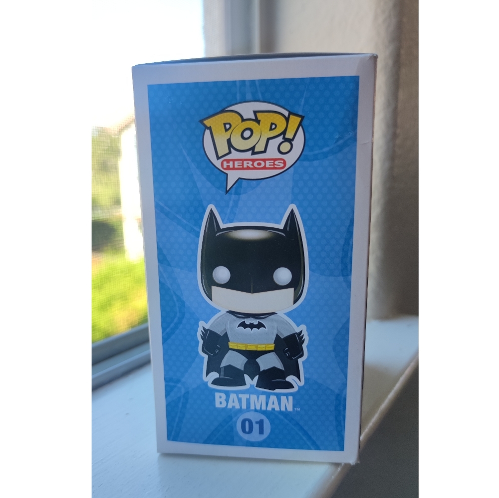 Batman Funko Pop - Picture 2 of 4